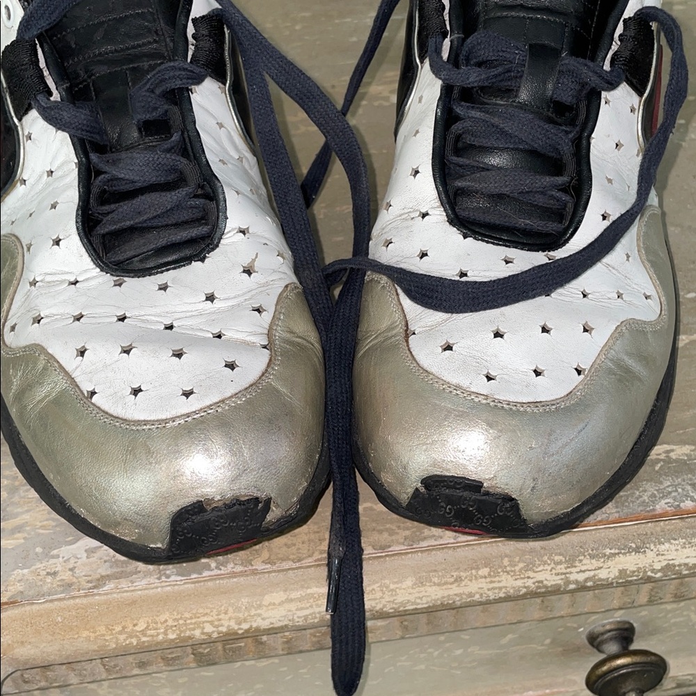 Vintage Gucci Black and Silver Men's Leather Sneakers - Picture 7 of 12